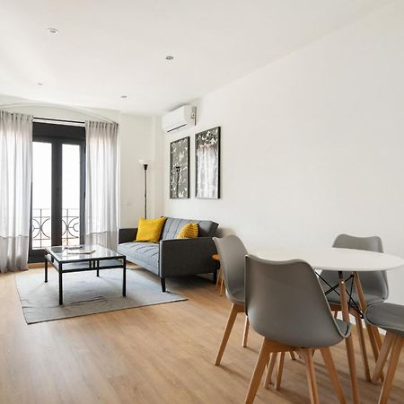Apartamento En La Avenida De La Albufera Alquiler Temporal Madrid Luaran gambar