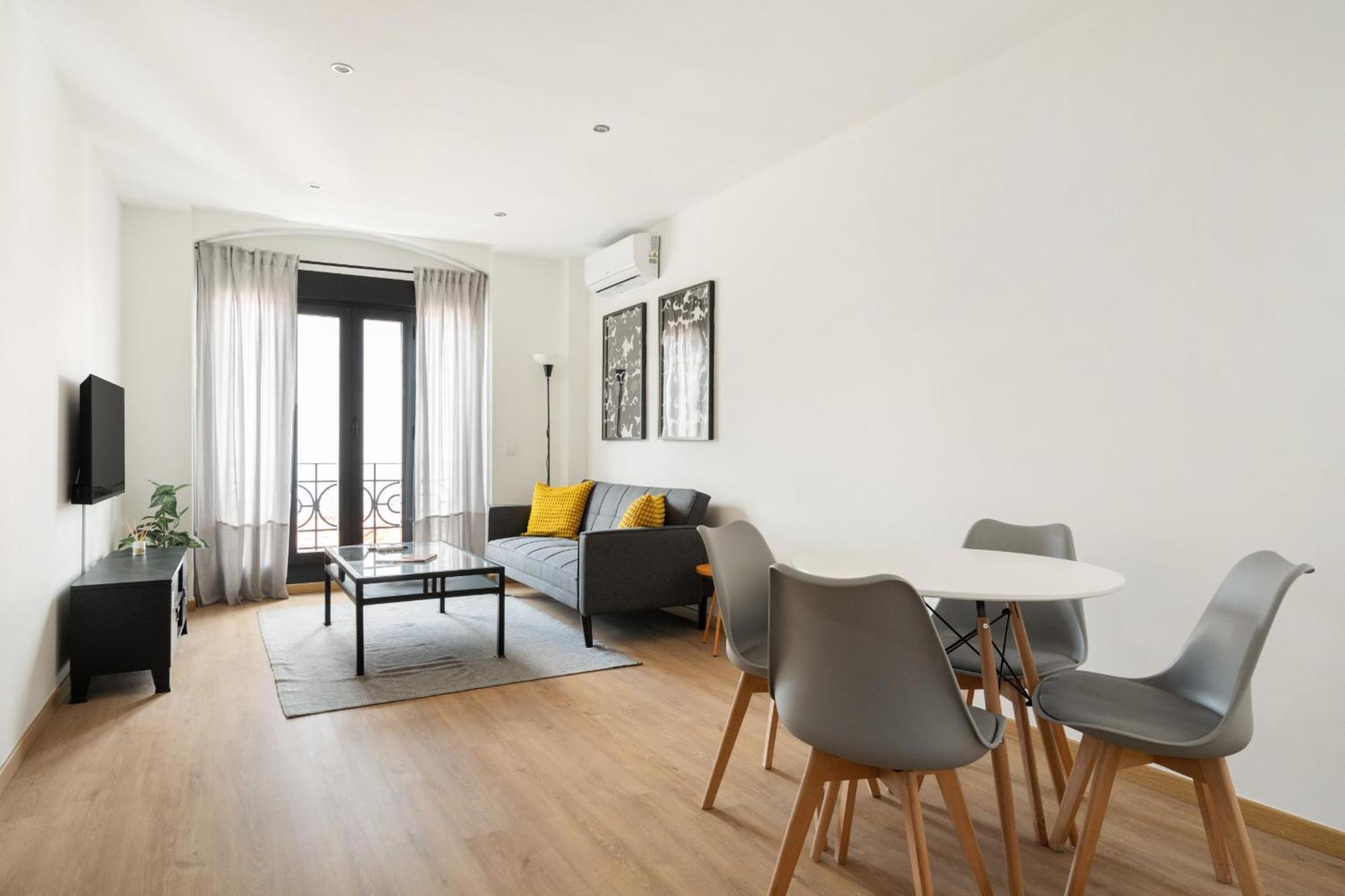 Apartamento En La Avenida De La Albufera Alquiler Temporal Madrid Luaran gambar