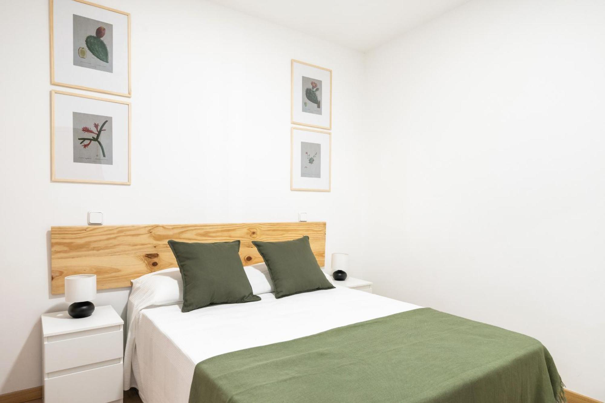 Apartamento En La Avenida De La Albufera Alquiler Temporal Madrid Luaran gambar