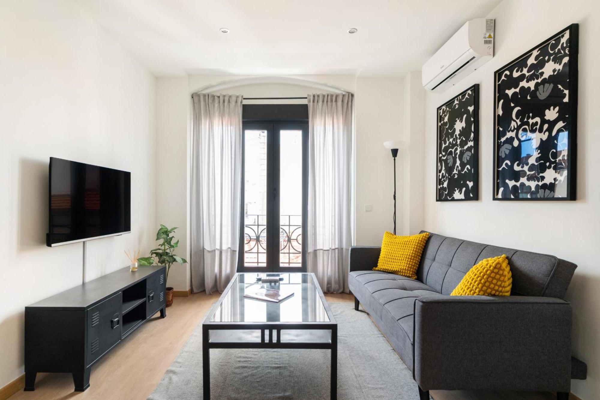 Apartamento En La Avenida De La Albufera Alquiler Temporal Madrid Luaran gambar